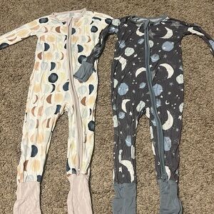 *Bundle* two little sleepies zippies size 12-18 month